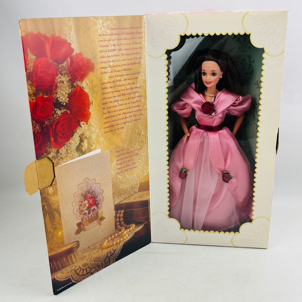 Sweet Valentine Barbie Doll Hallmark Special Edition 1995‎ Mattel 14880 NIB